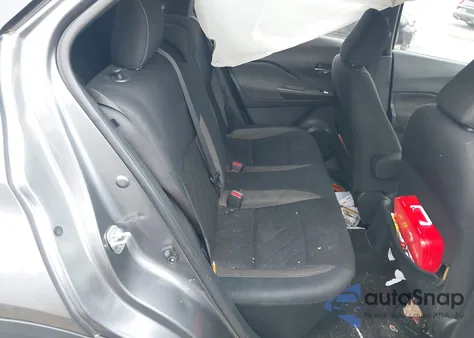 2019 Nissan Kicks Sv z USA, uszkodzony, nr VIN 3N1CP5CU8KL552553